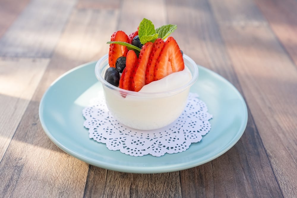 Side Order Berries n Cream