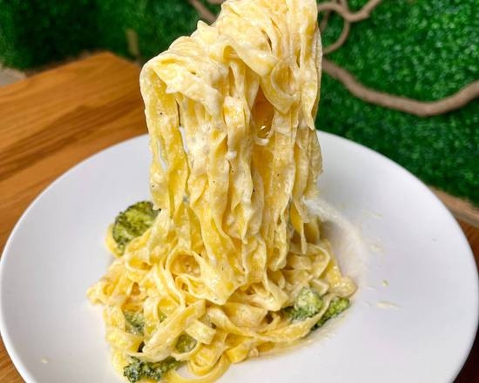 Fettuccine Alfredo Combo