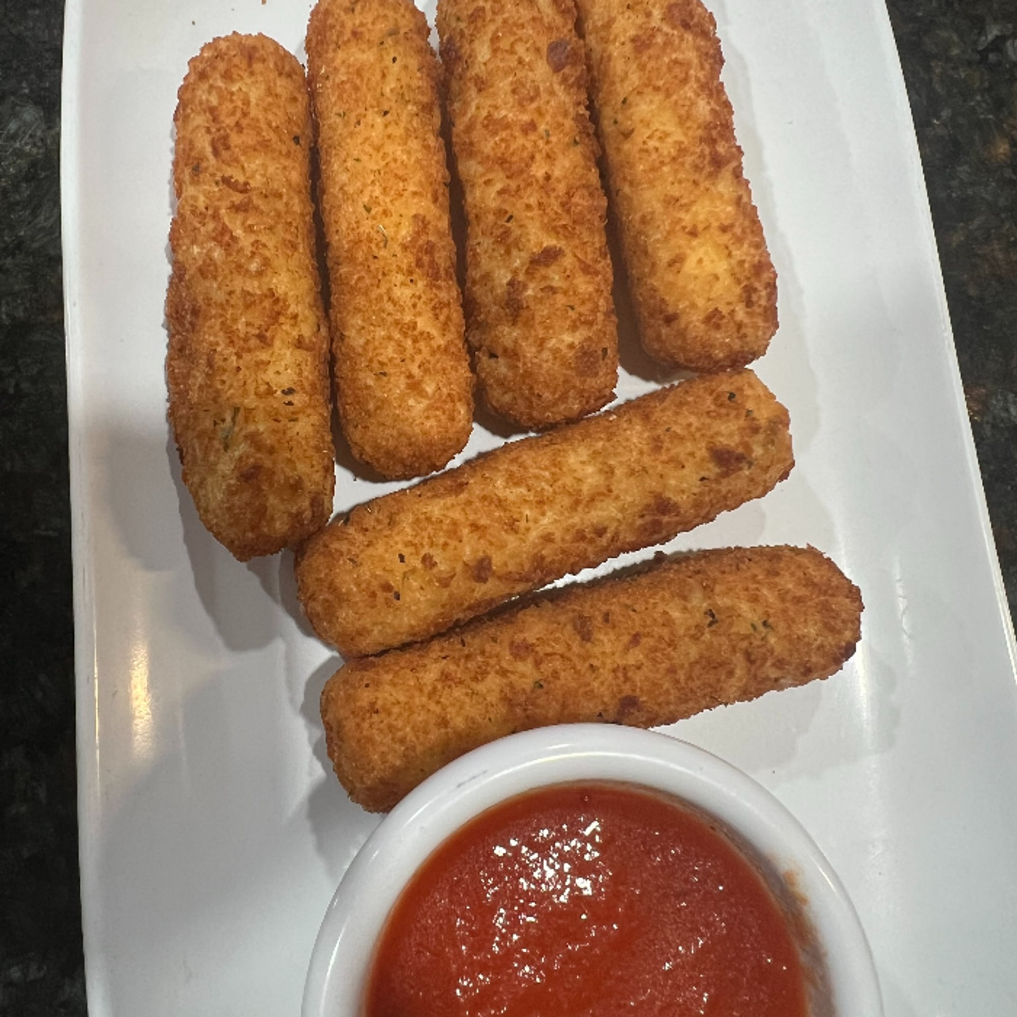 Mozzarella Sticks (6)