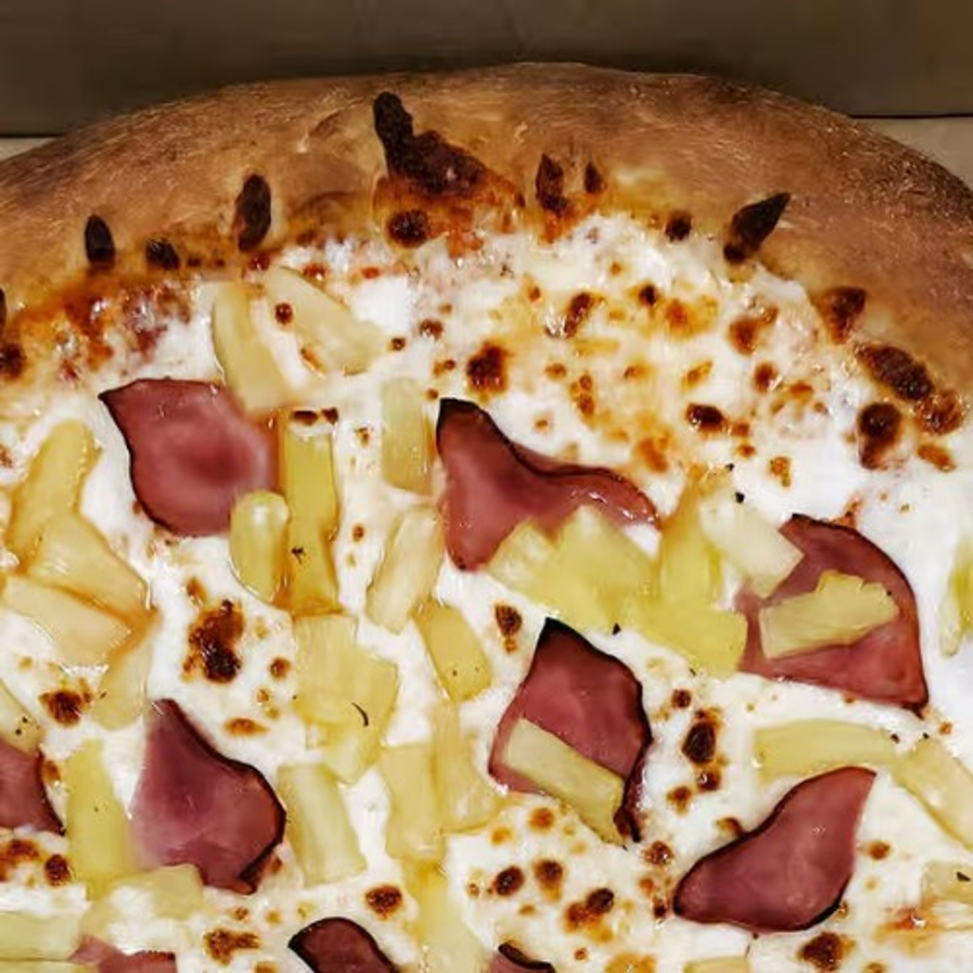 Hawaiian Pizza