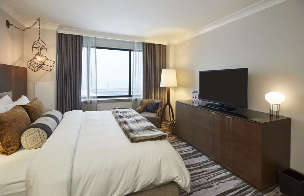 The Lofton Hotel Minneapolis, Tapestry Collection by Hilton Image