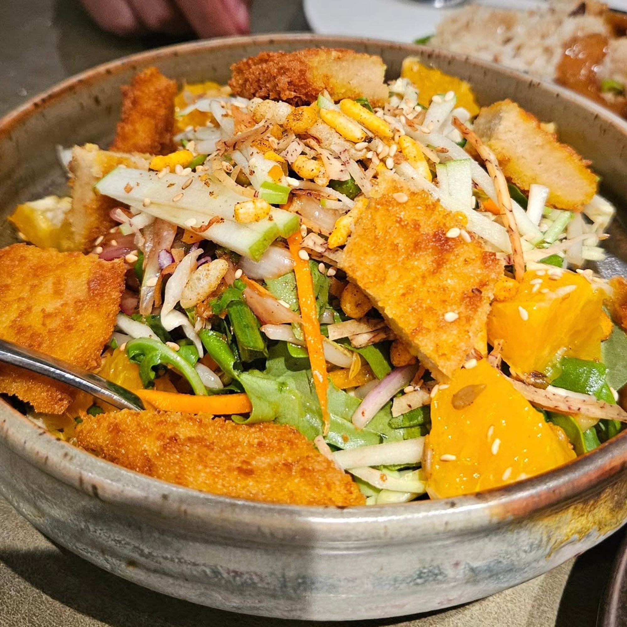 Citrus Chopped Salad with Tindle Chicken (V)