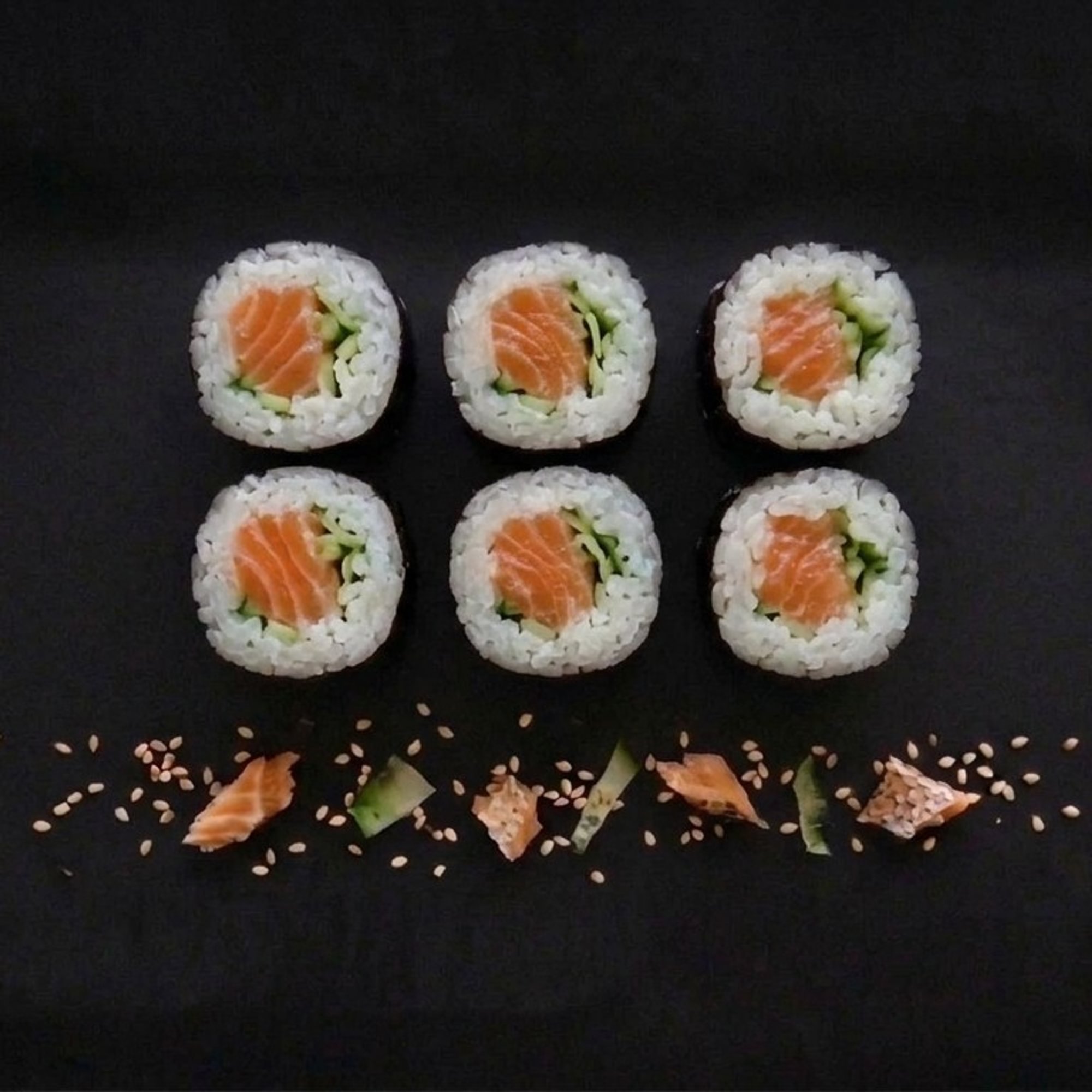 Salmon Cucumber Roll
