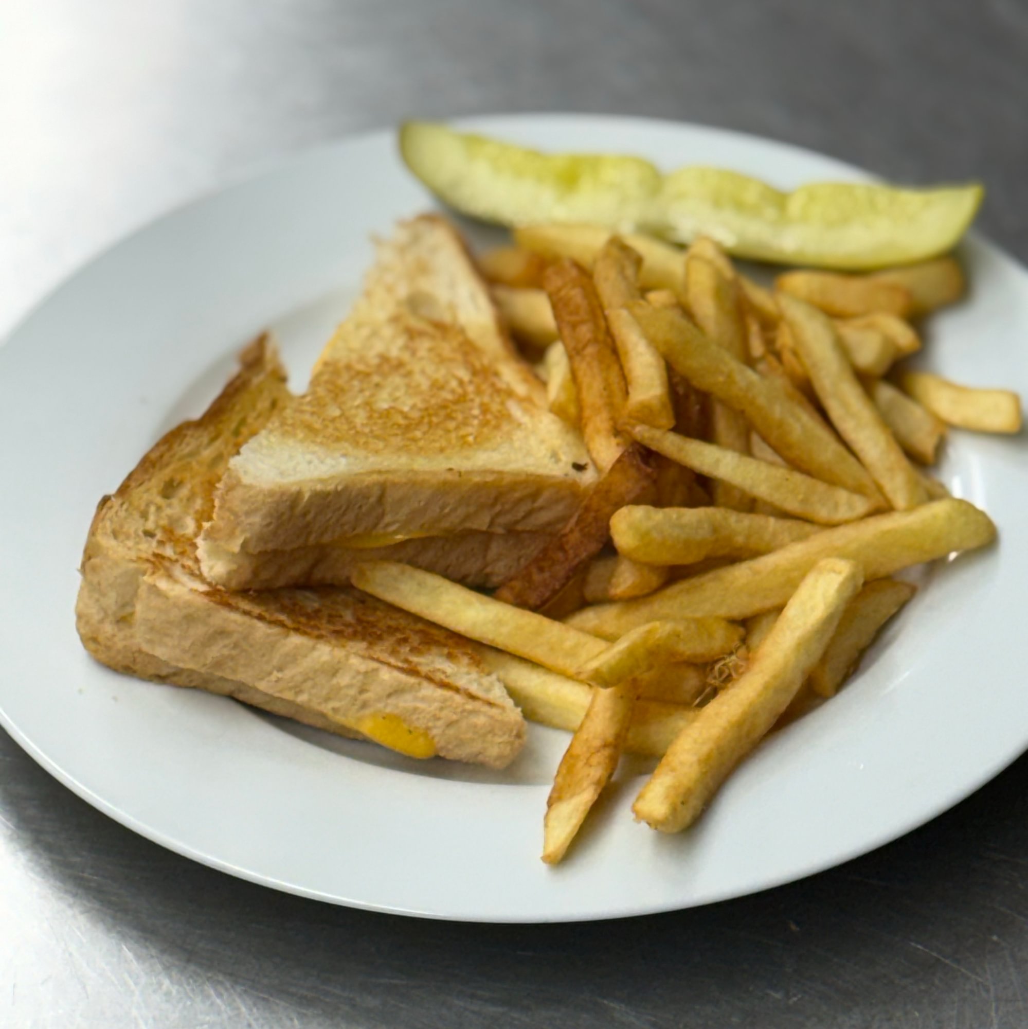 Grilled Cheese & Fries