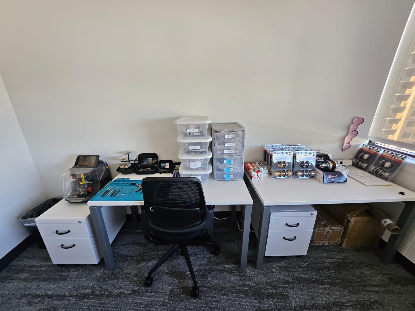 Fast Fix Locksmith Image