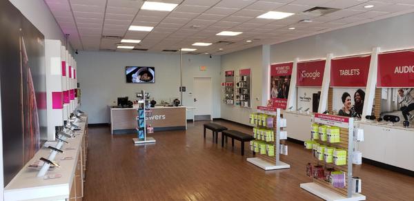 Cell Phones Plans And Accessories At T Mobile 1000 E 41st St