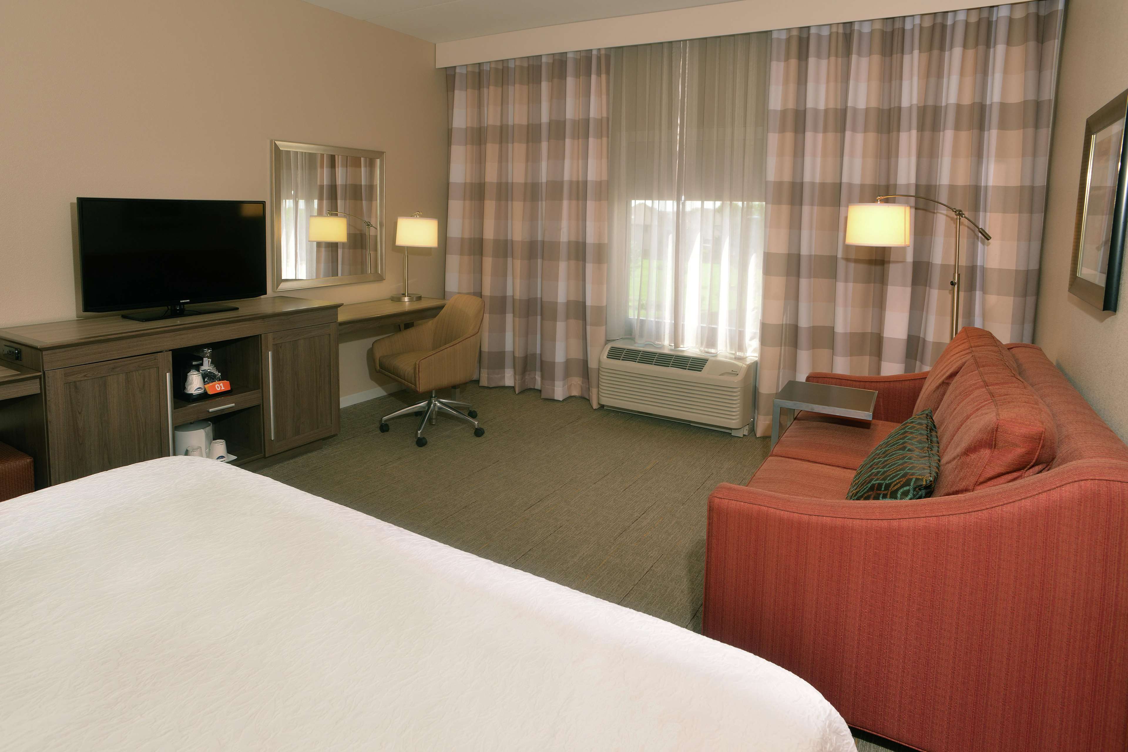 Hampton Inn Springfield-Southeast Photo