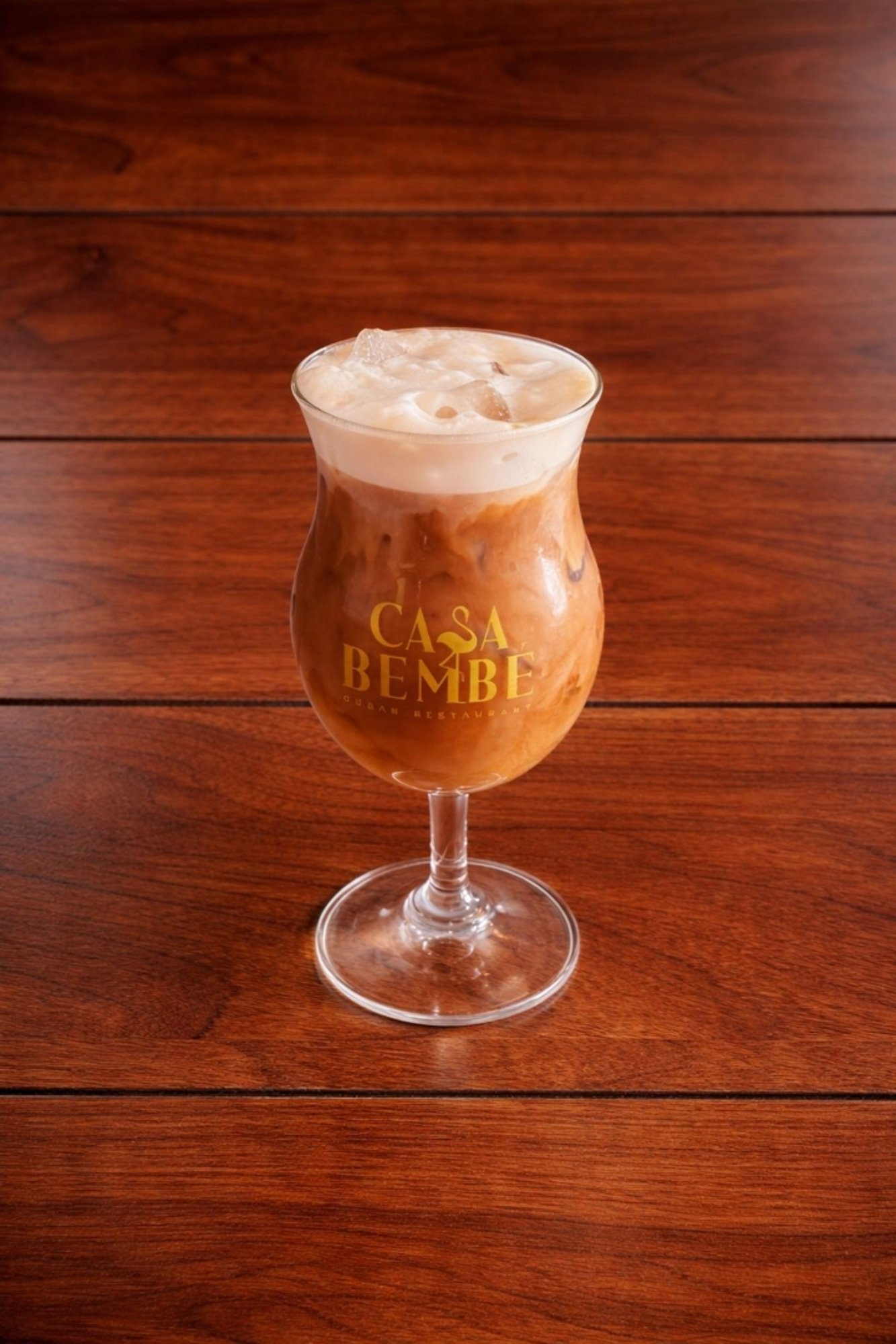 Iced cafe con leche