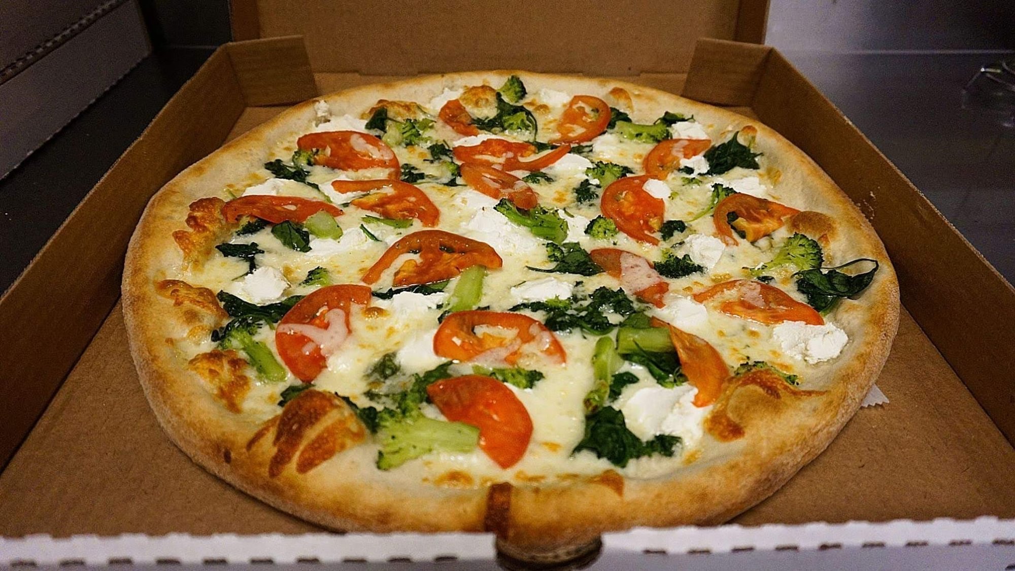 Primavera White Pizza (Medium 14'')