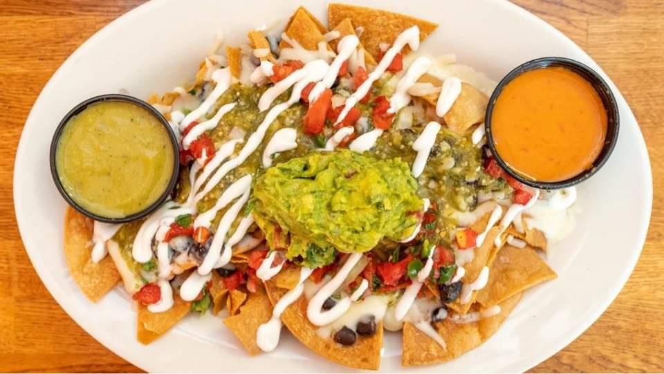Ground beef nachos