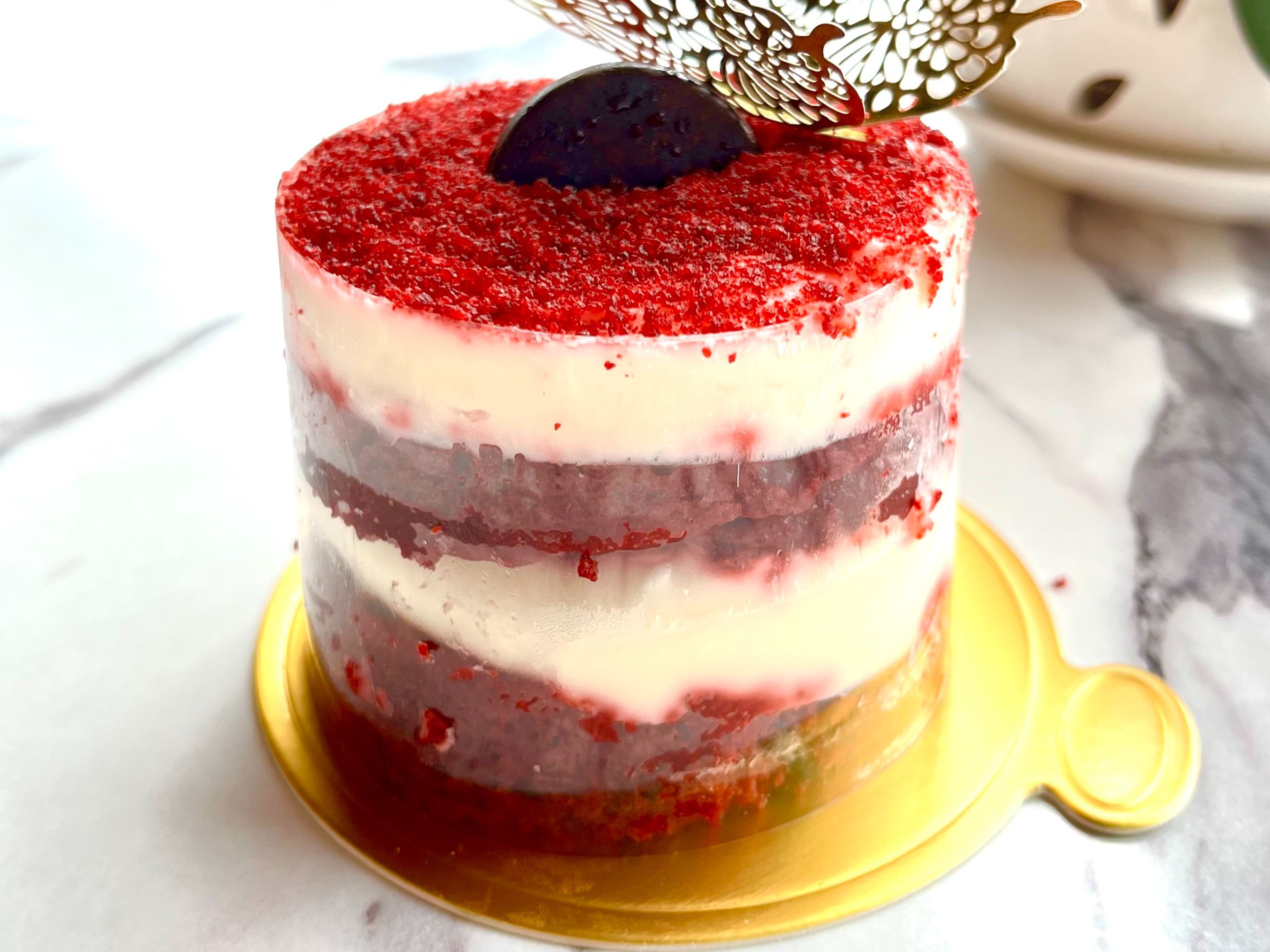 RED VELVET CHEESECAKE