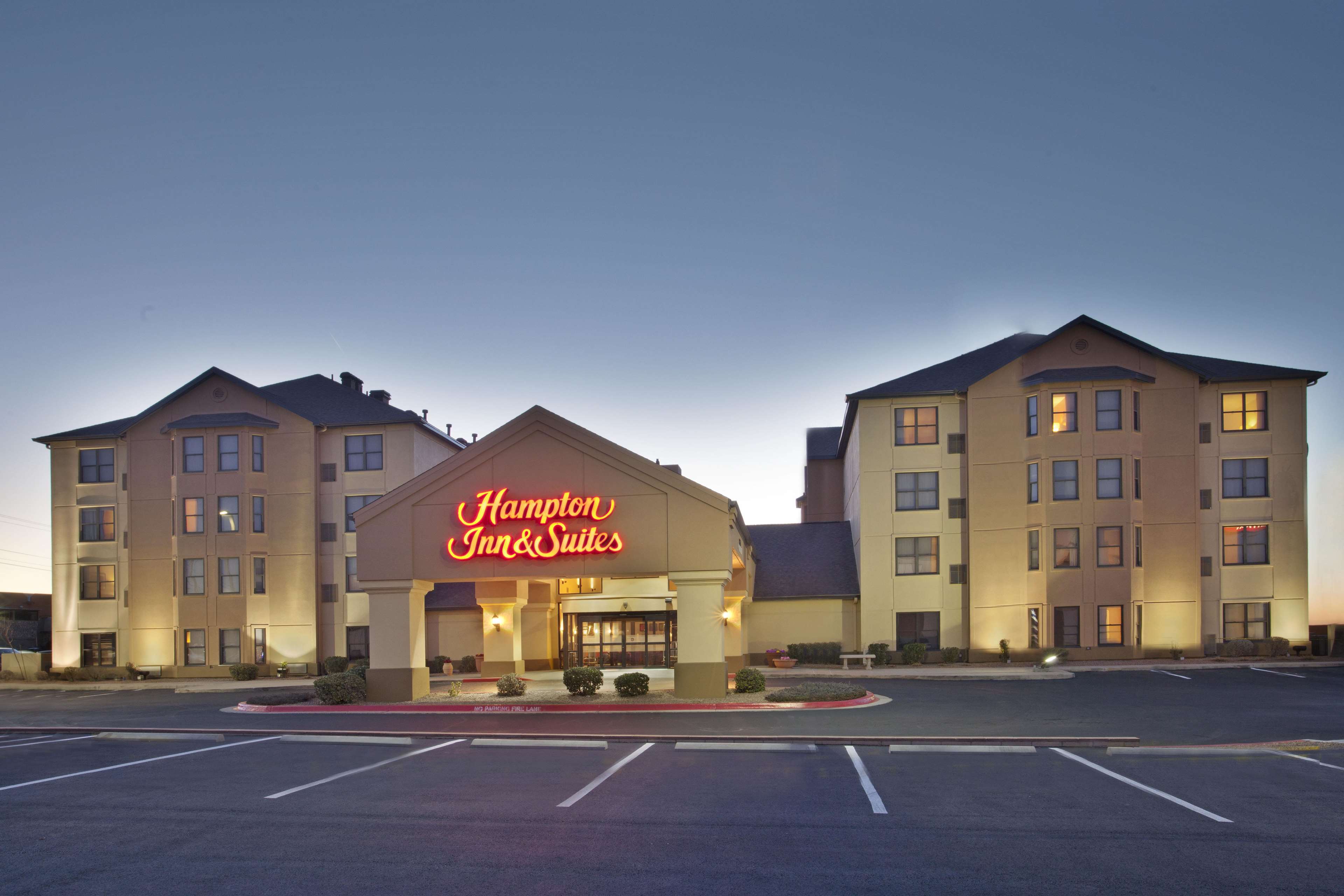 Hampton Inn & Suites El Paso-Airport Photo