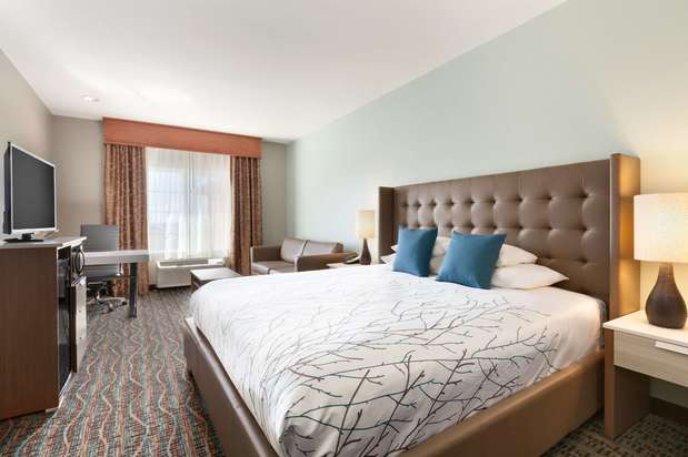 Images Best Western Plus Peppertree Inn at Omak