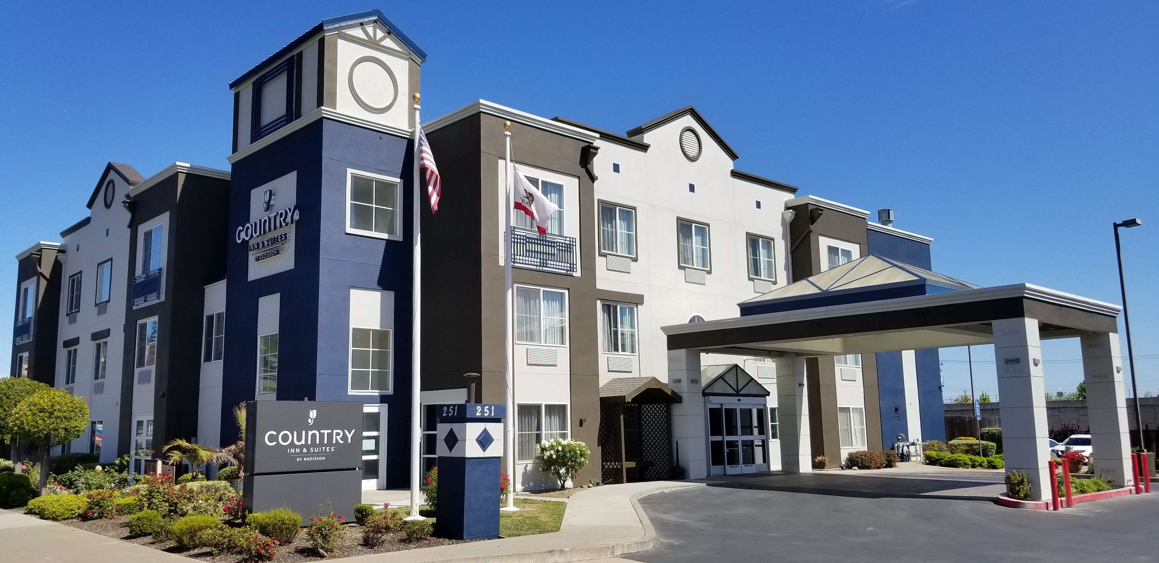 Country Inn & Suites by Radisson, San Carlos, CA Photo