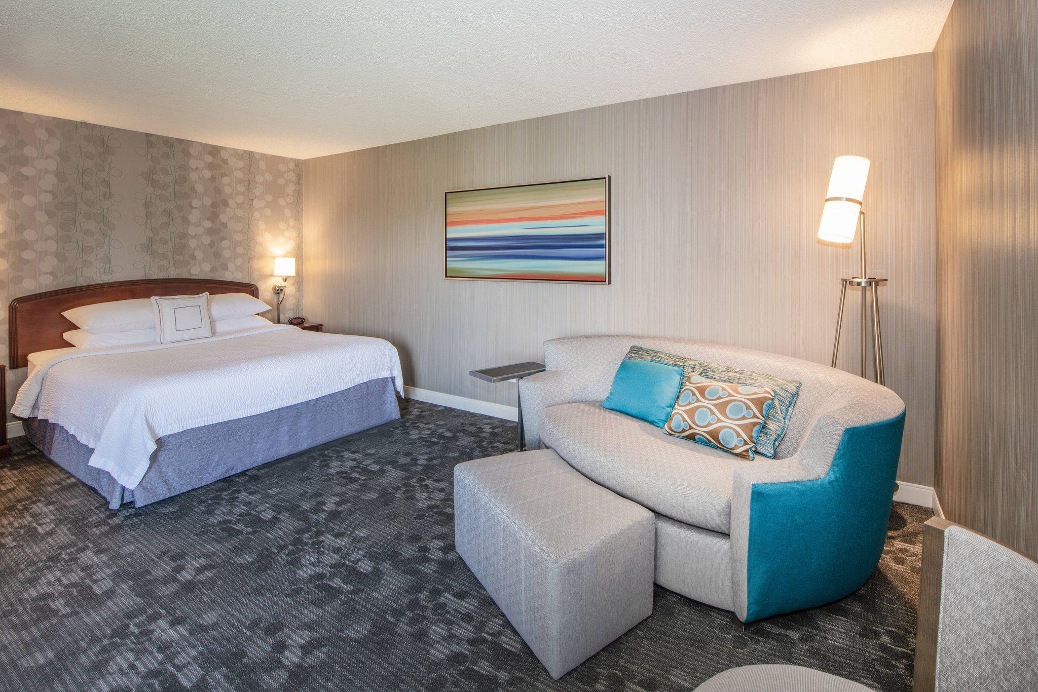 Courtyard by Marriott Oakland Airport Photo