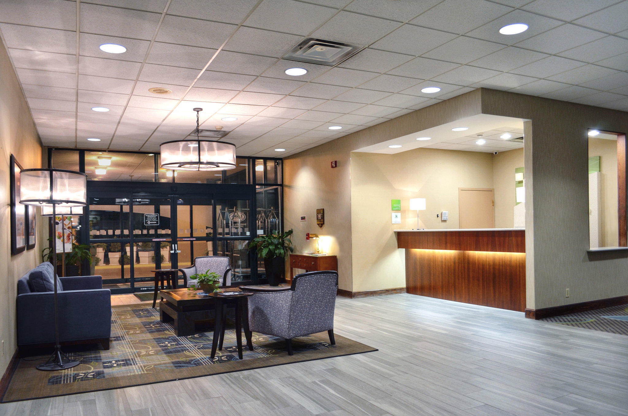 Holiday Inn Weirton Photo