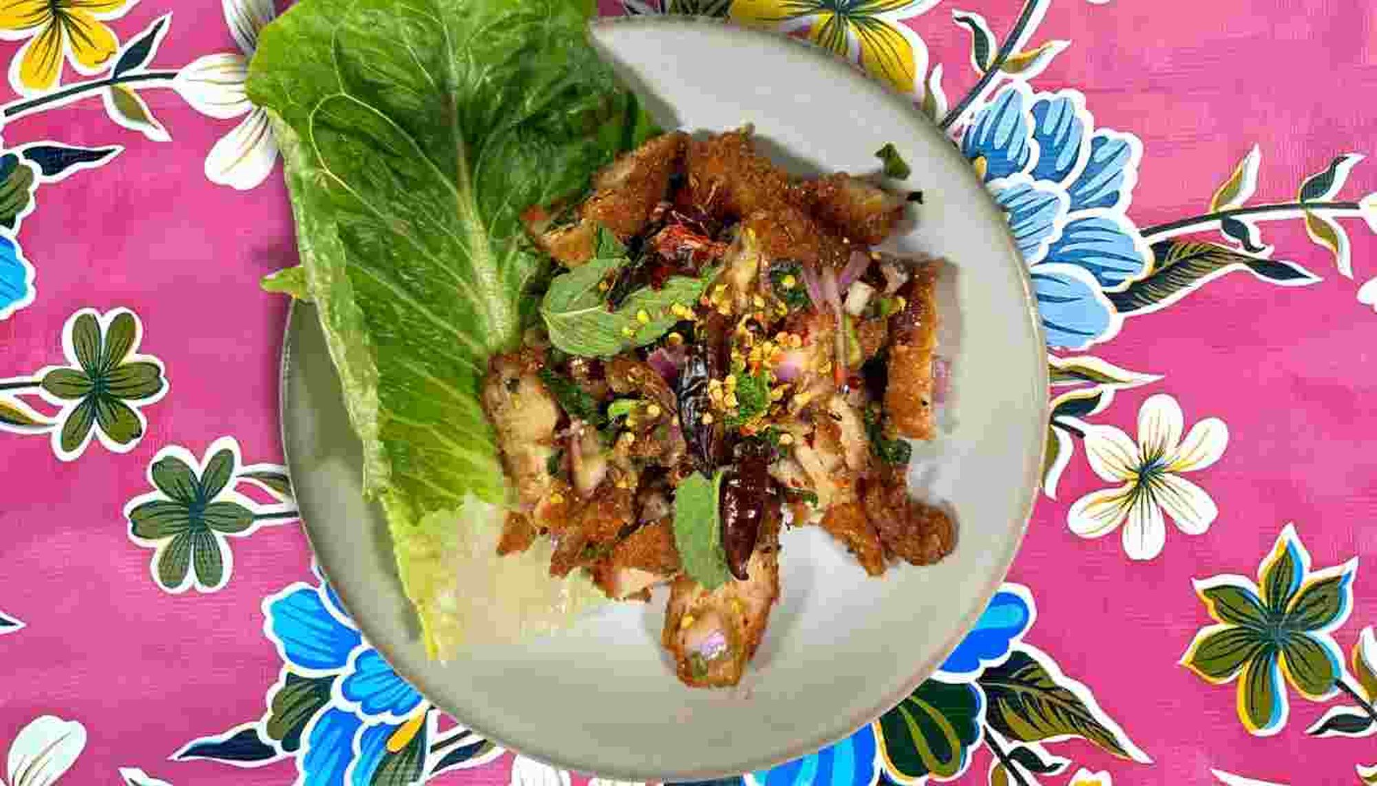 YUM KAI SAAP (Spicy Fried chicken Salad)