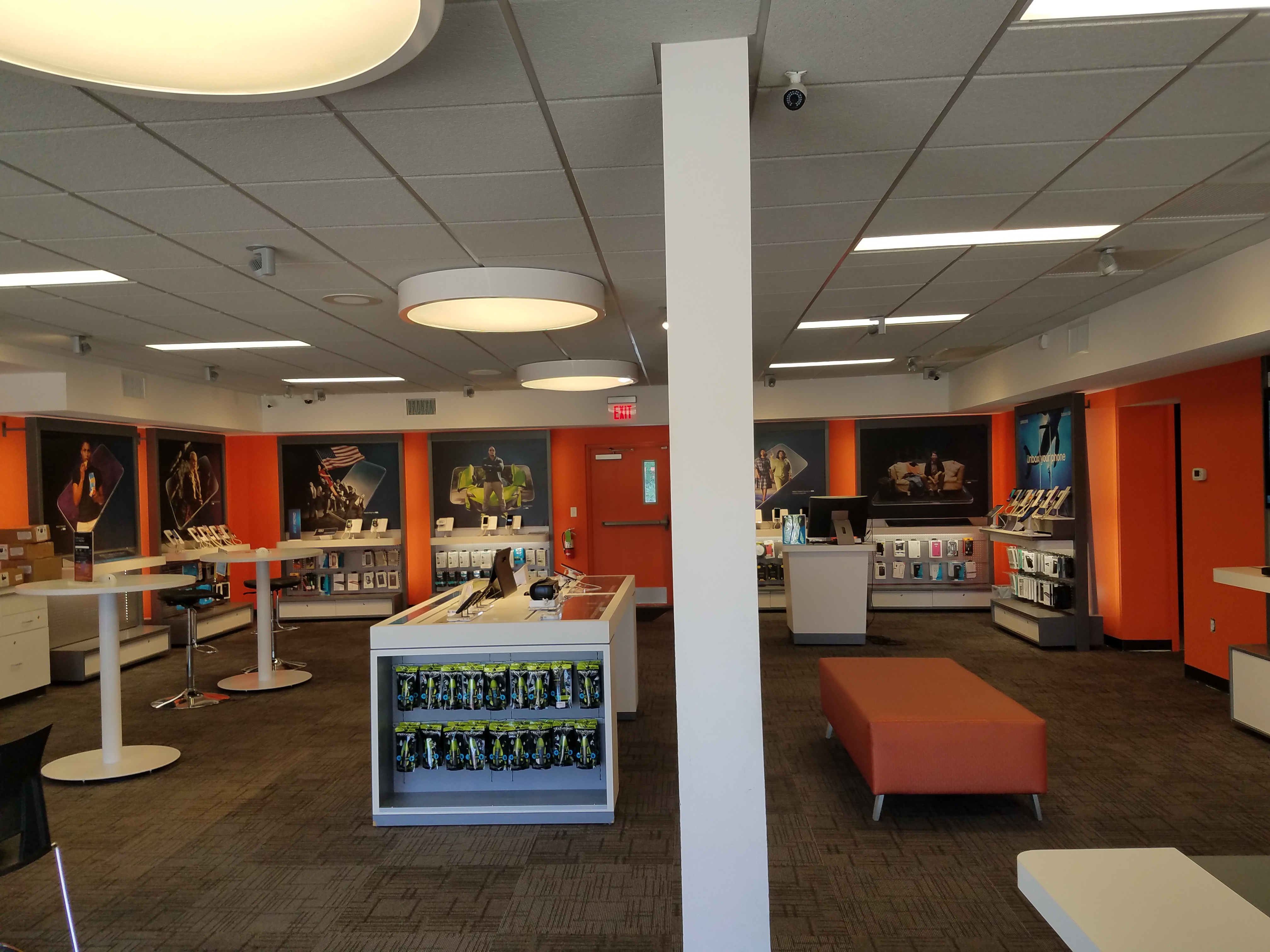 AT&T Store Photo