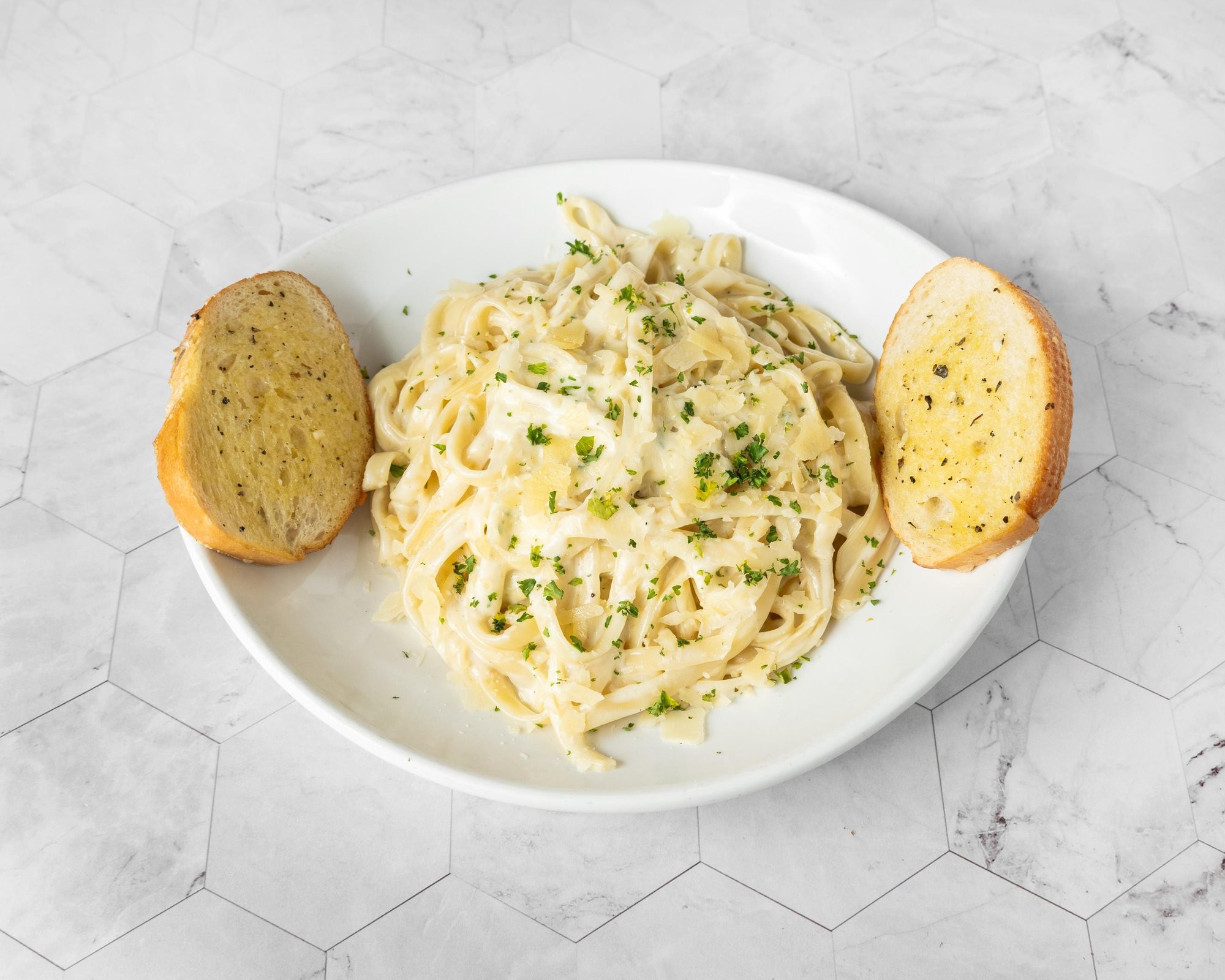 Lunch Fettuccine Alfredo
