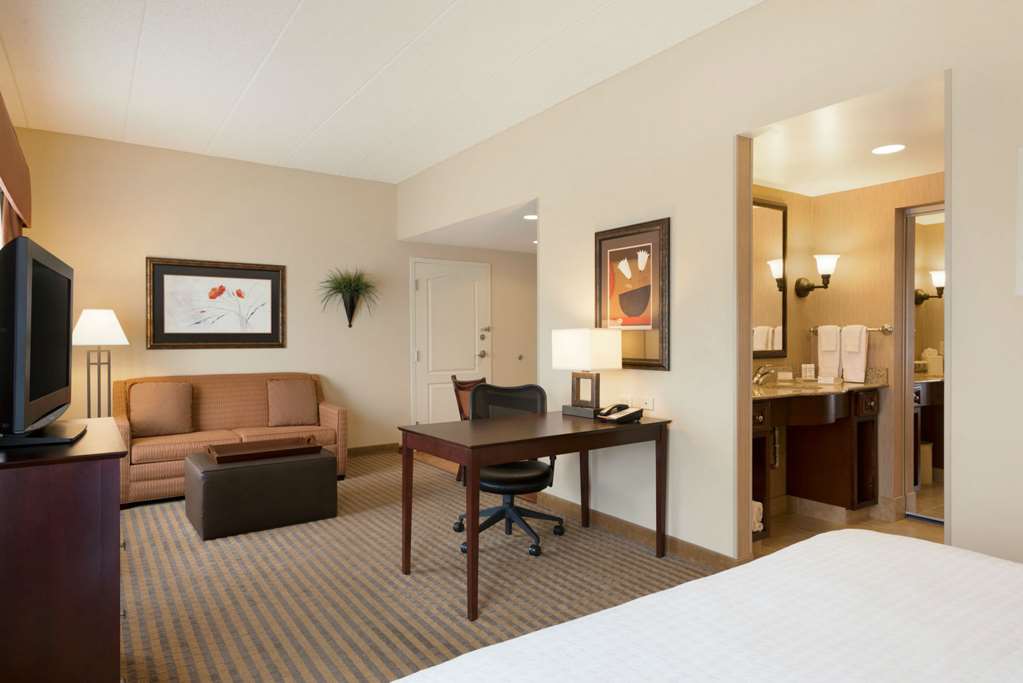 Homewood Suites by Hilton Minneapolis-New Brighton Image