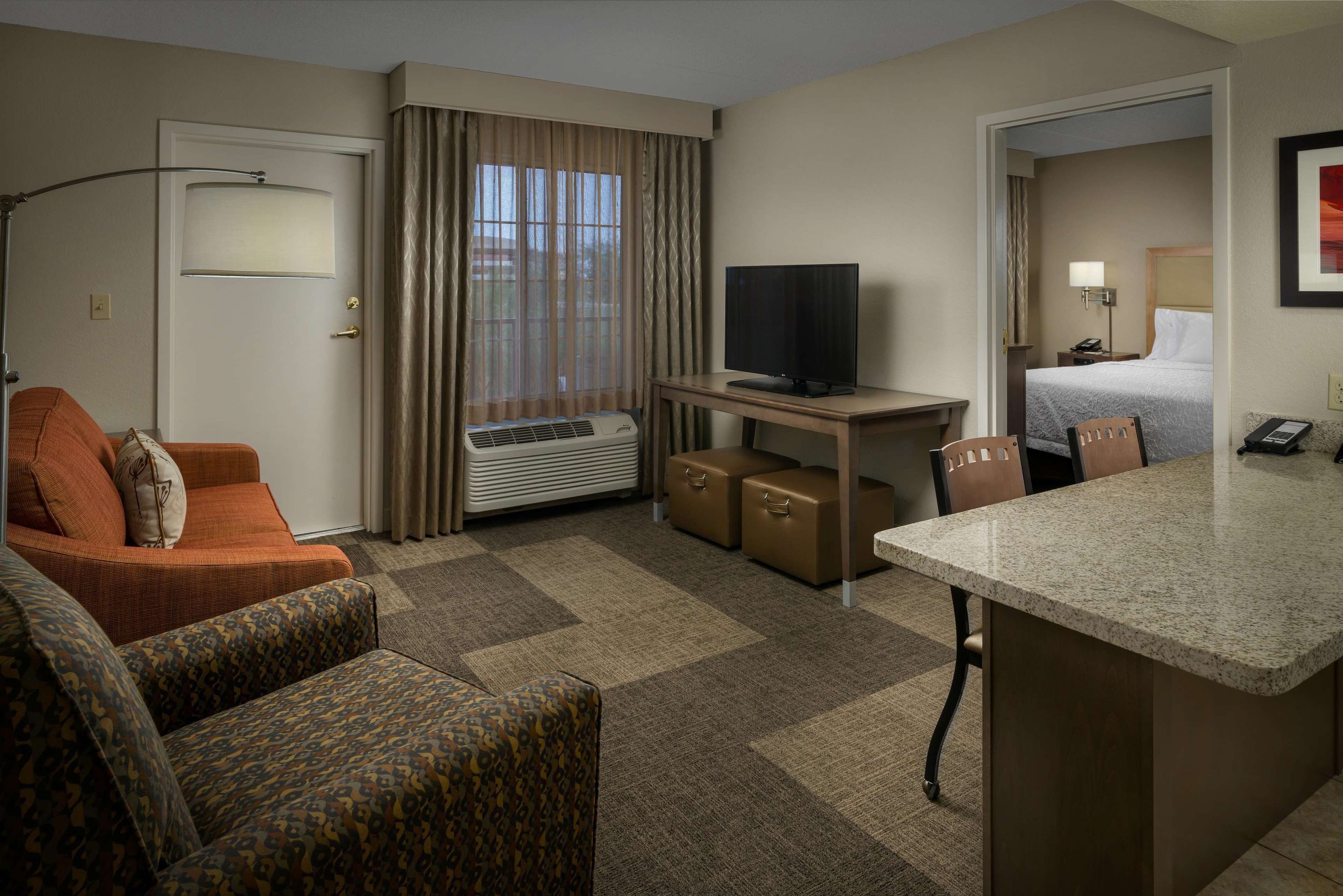 Hampton Inn & Suites Phoenix/Scottsdale Photo