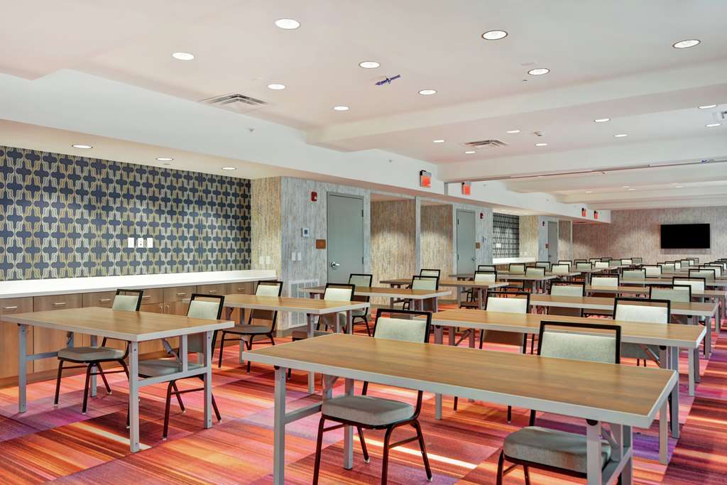 Home2 Suites by Hilton Beaufort Image