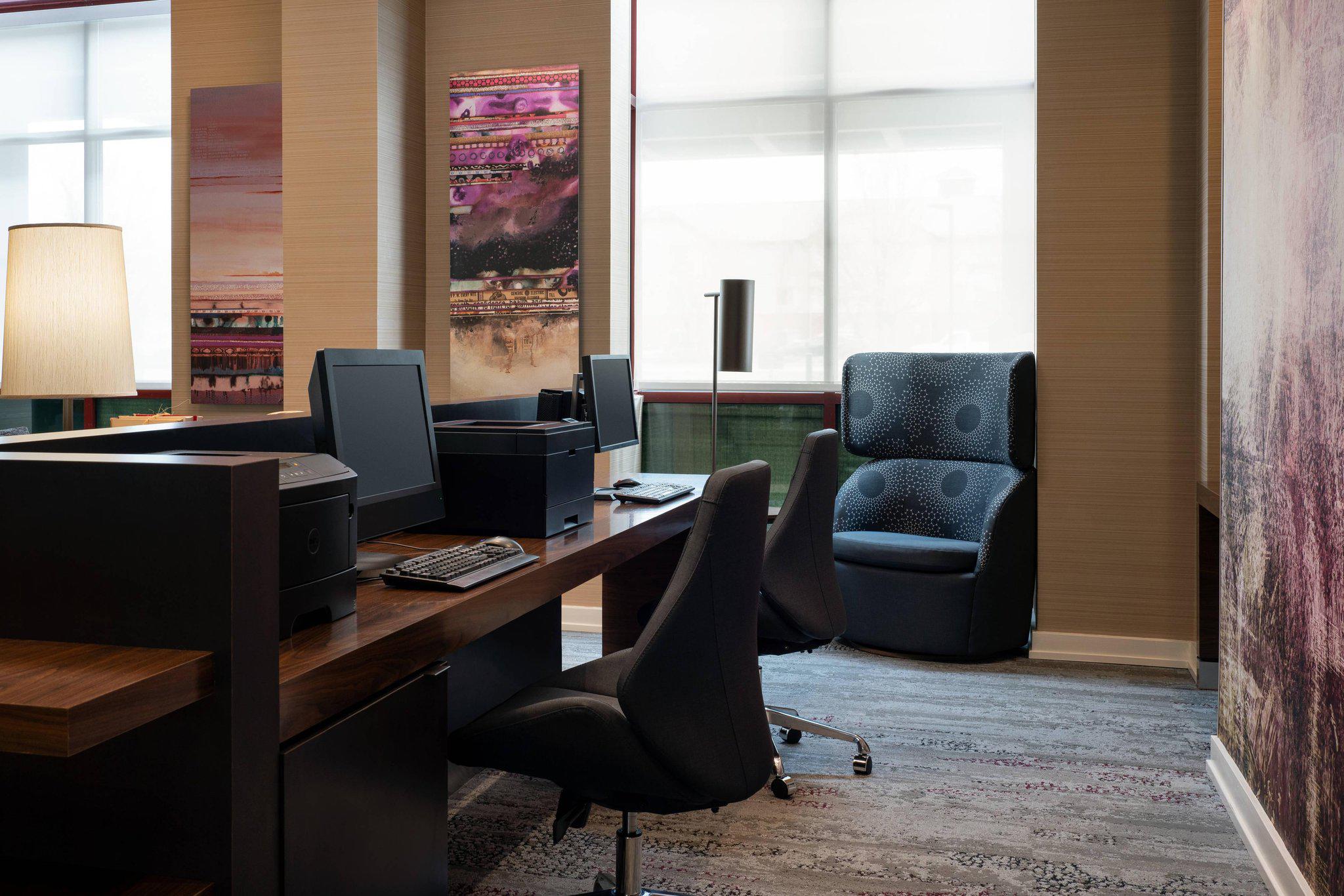 Courtyard by Marriott Denver Airport Photo