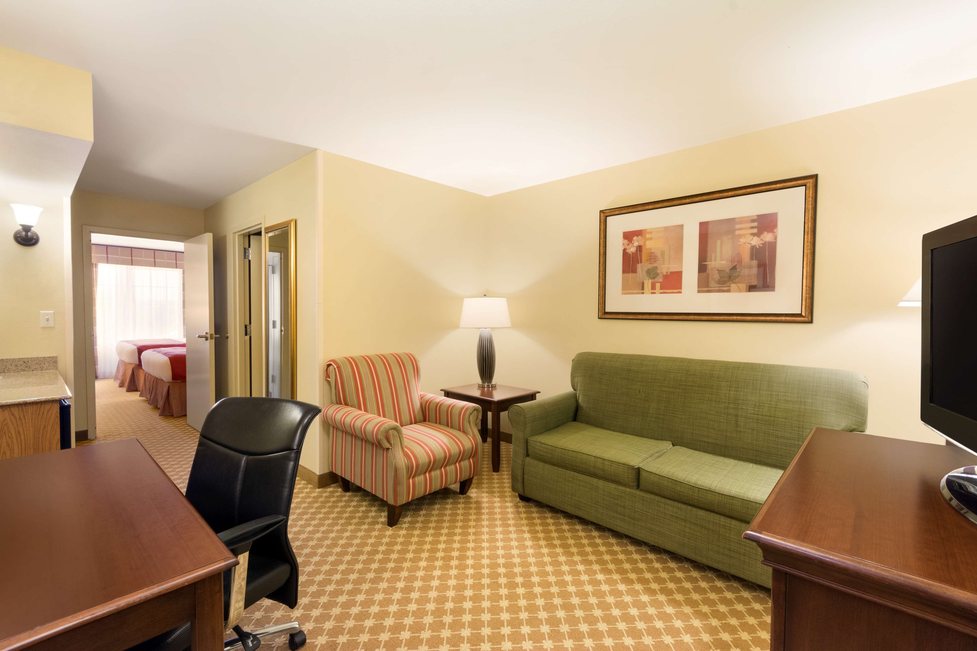 Country Inn & Suites by Radisson, Covington, LA Photo