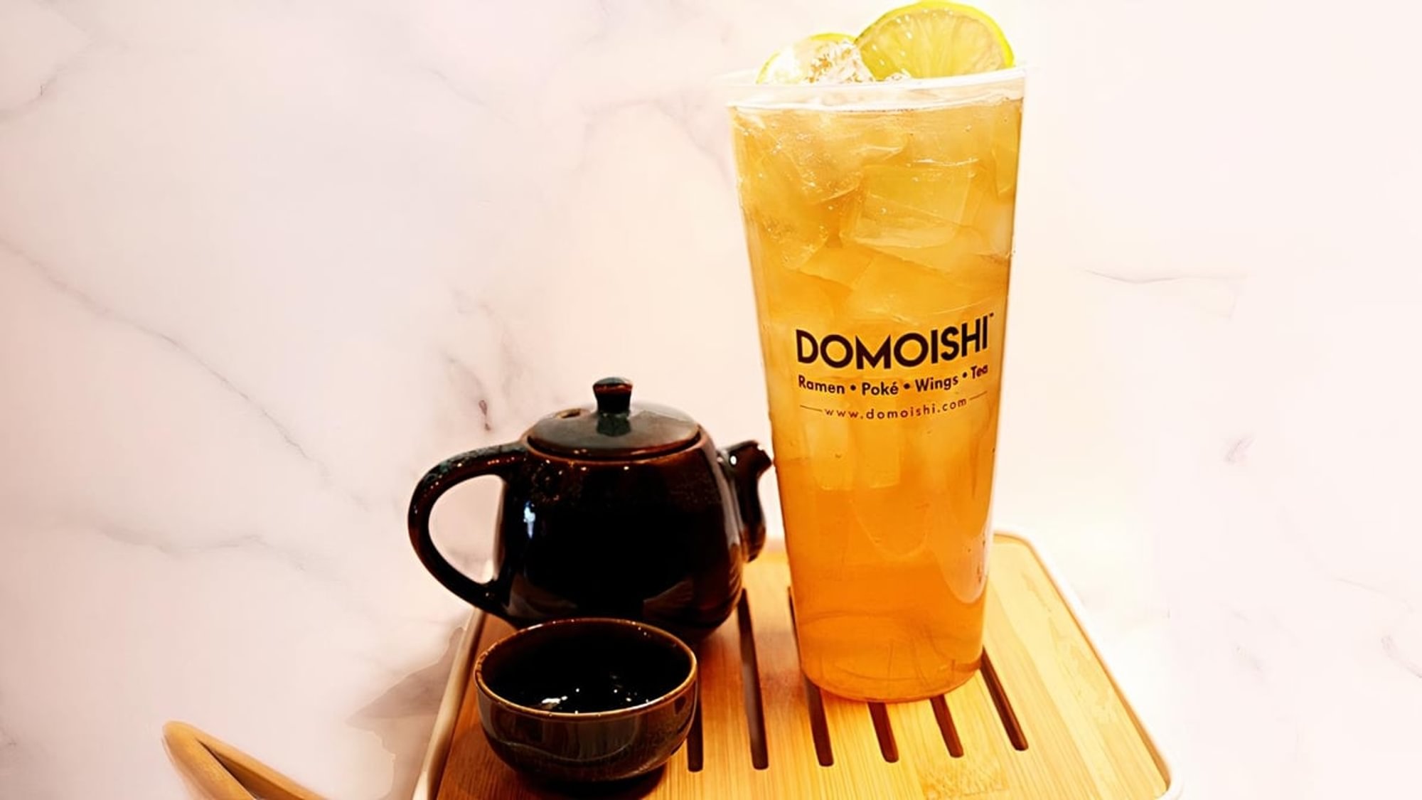 Peach oolong tea