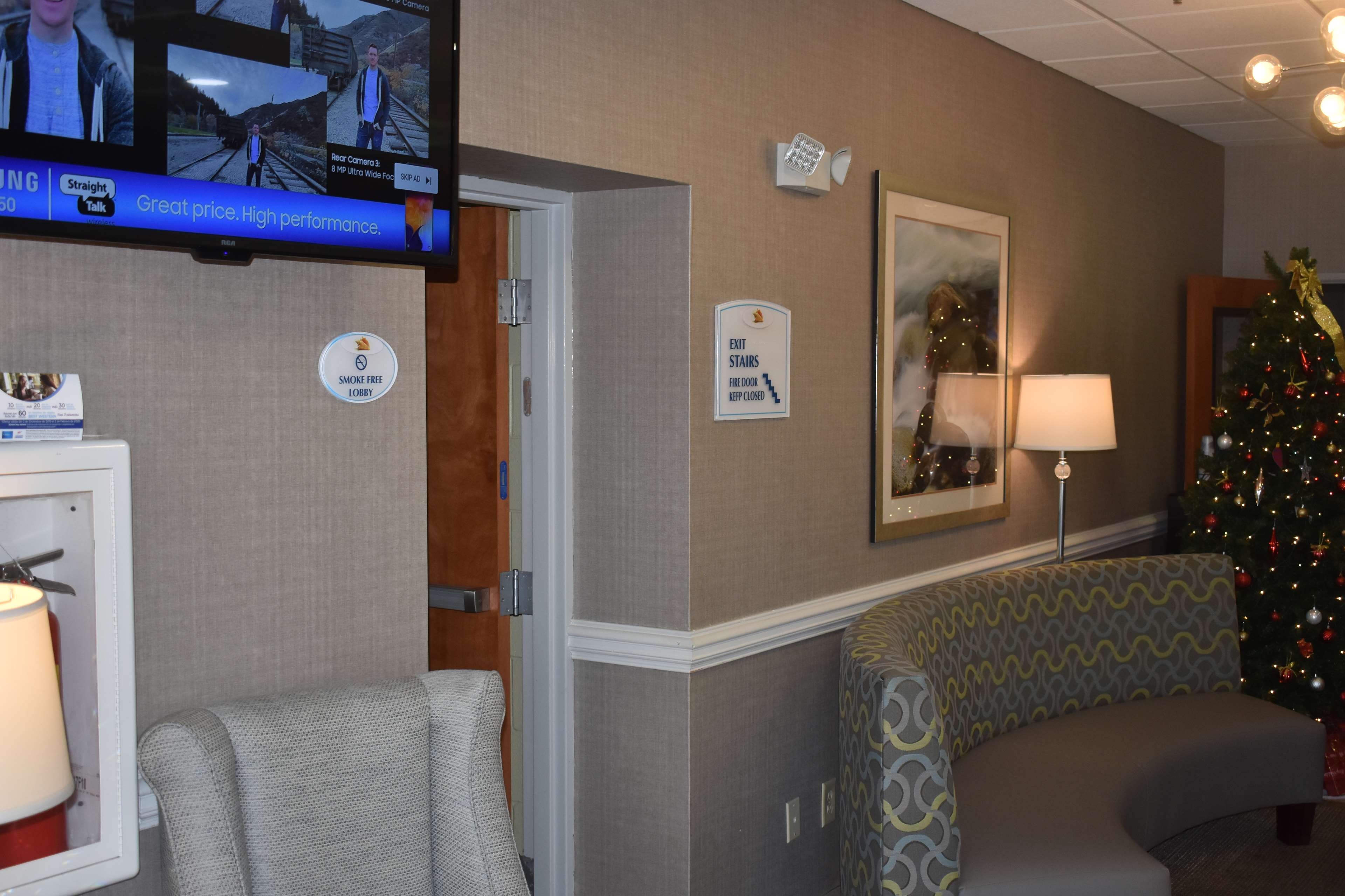 Best Western Plus Brunswick Inn & Suites Photo