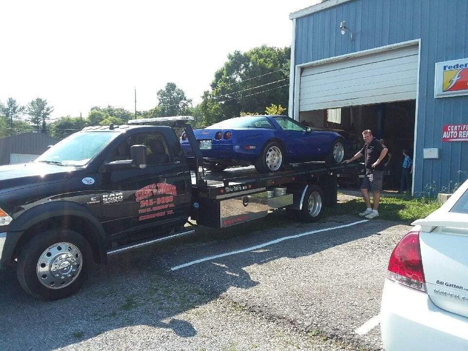 Steve's Towing Photo