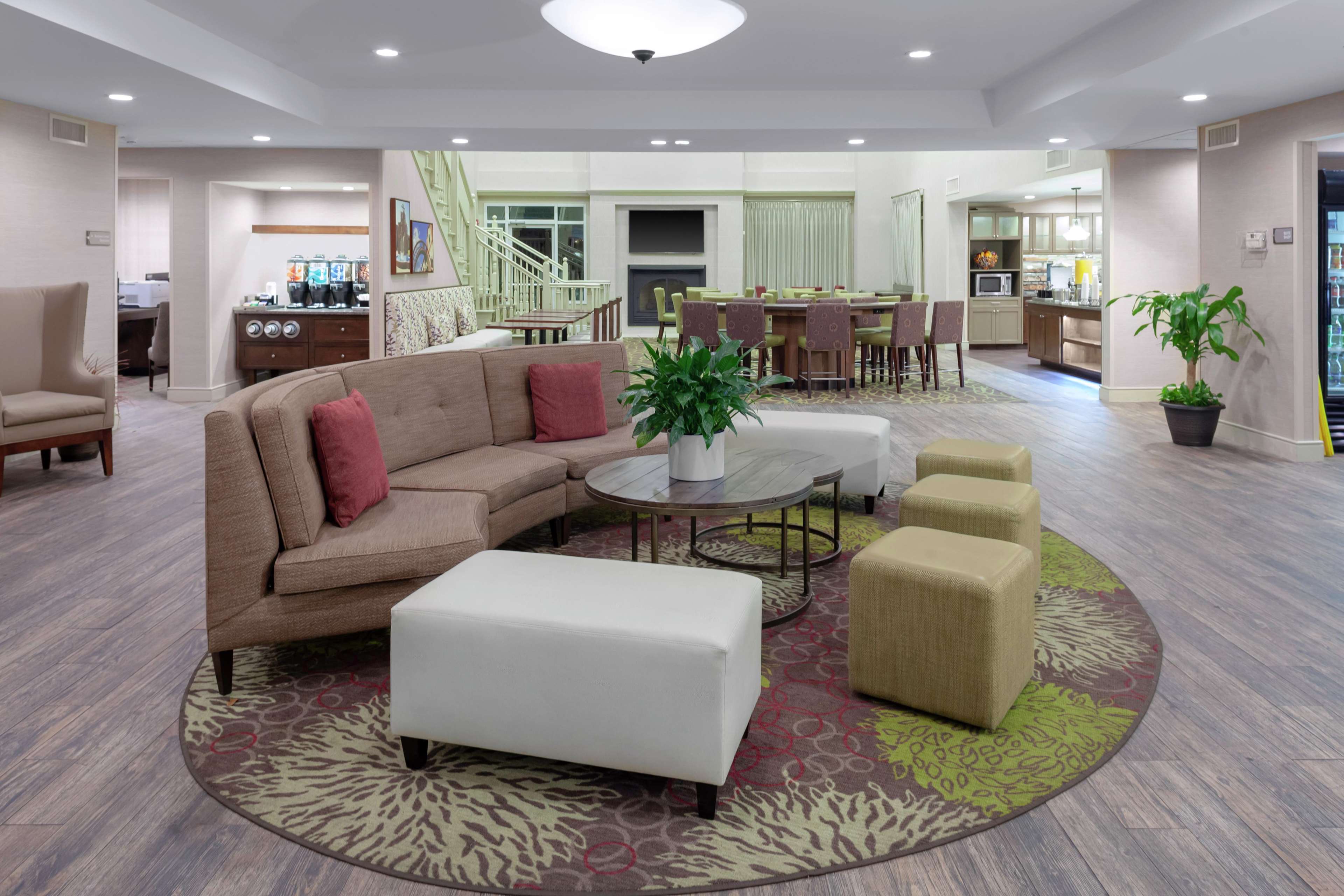 Homewood Suites by Hilton Tallahassee Photo