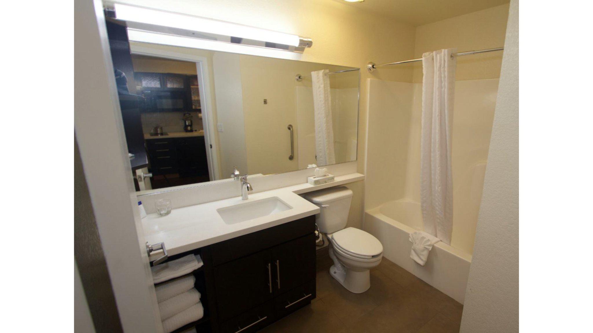 Candlewood Suites West Little Rock Photo