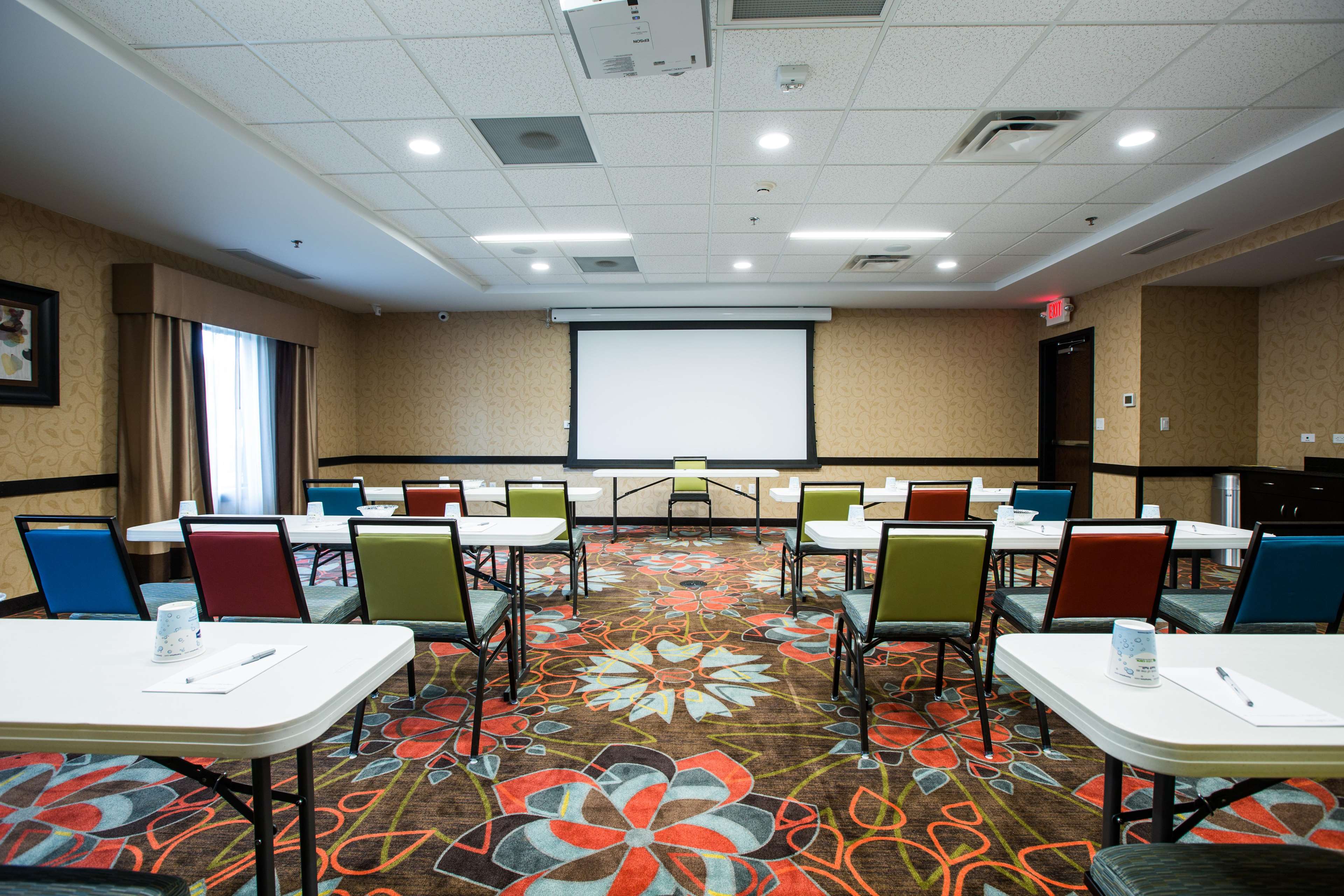 Hampton Inn & Suites Toledo/Westgate Photo