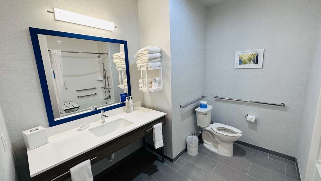 Hampton Inn & Suites Weatherford Image