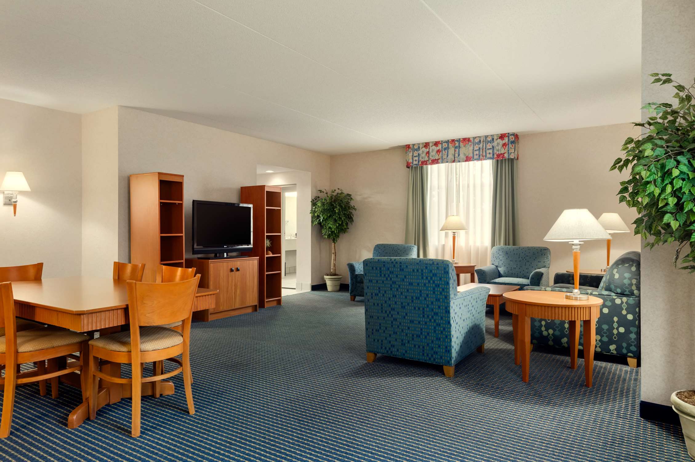 Guest room
