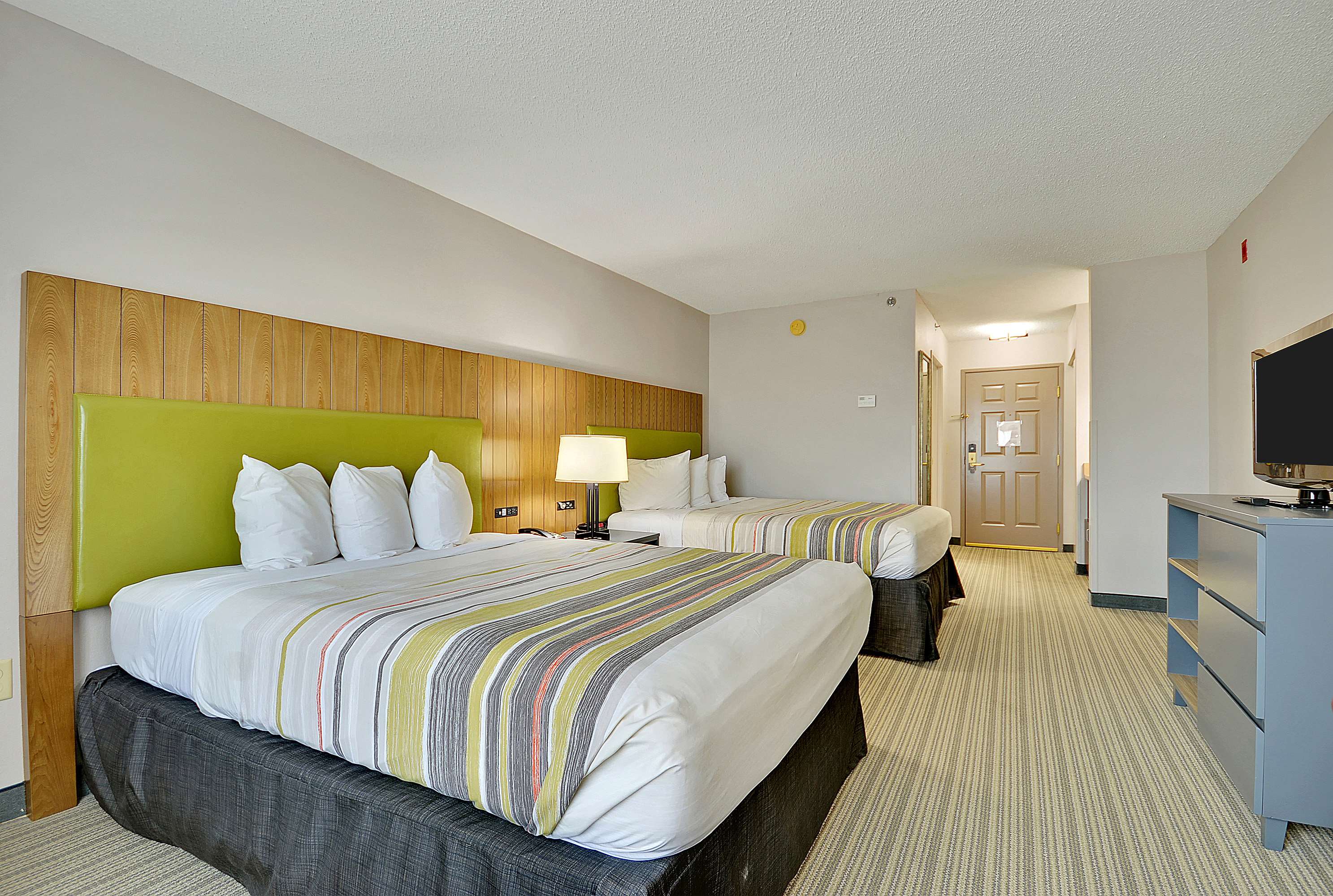 Country Inn & Suites by Radisson, Charleston North, SC Photo