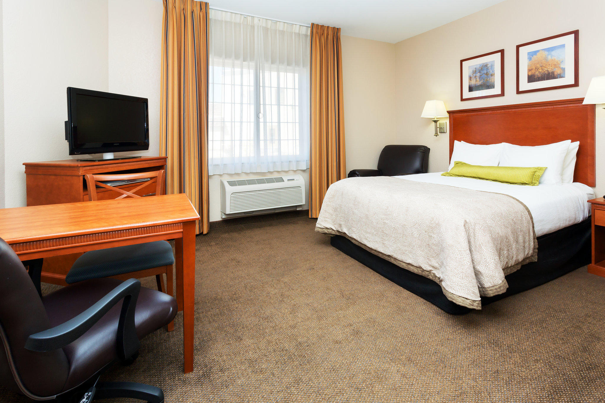 Candlewood Suites Idaho Falls Photo