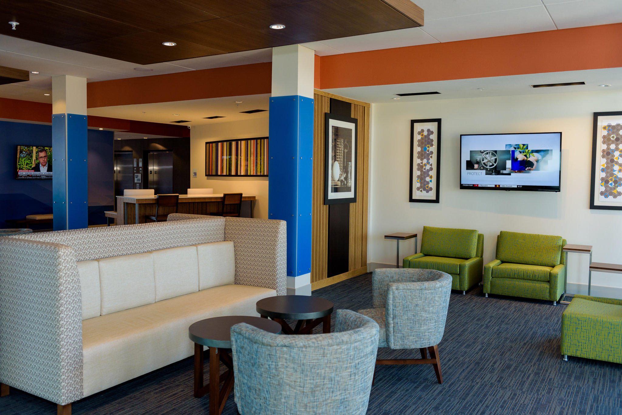 Holiday Inn Express & Suites McKinney - Frisco East Photo