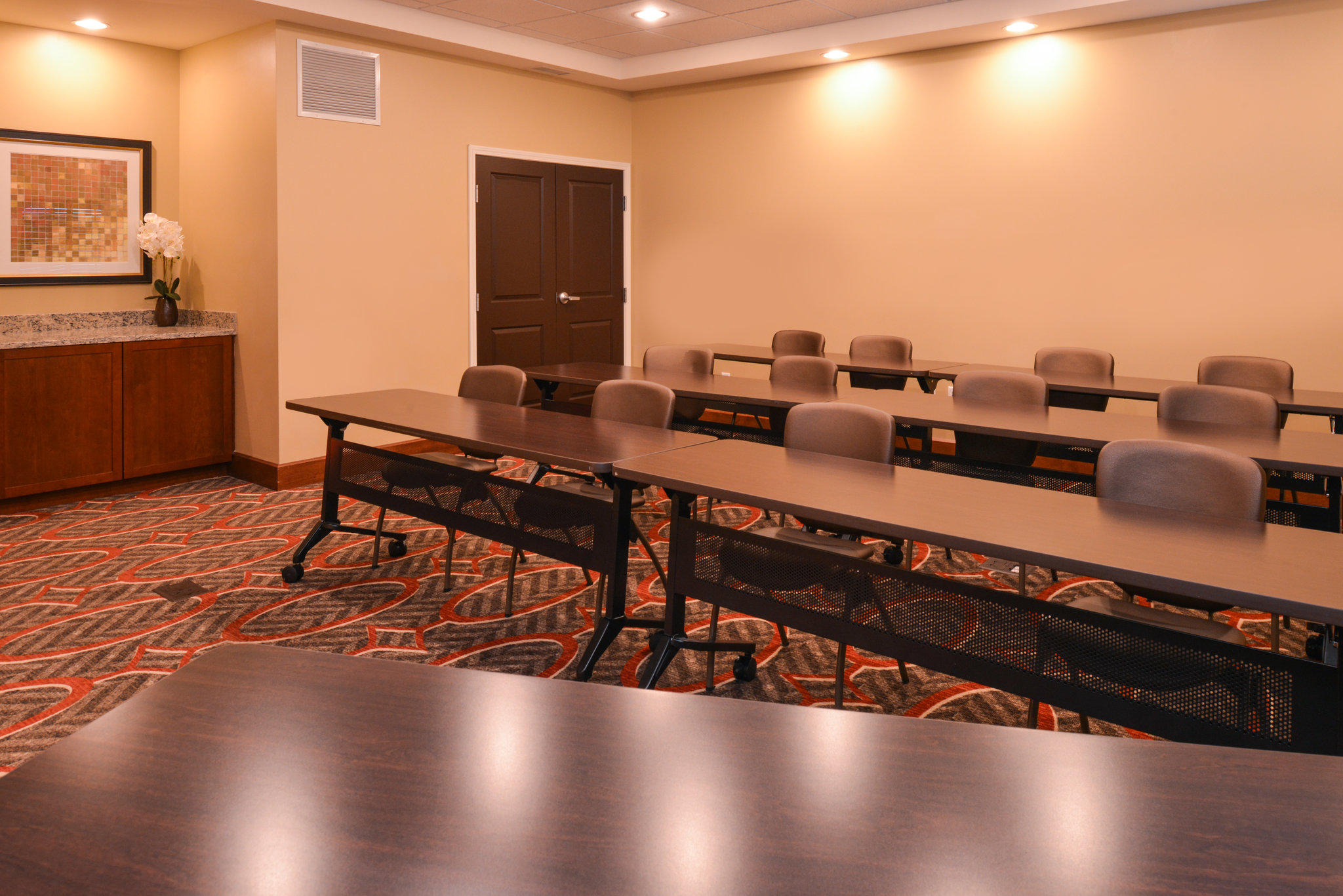 Staybridge Suites Merrillville Photo