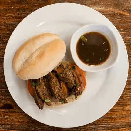 Pan Con Lomito Al Jugo