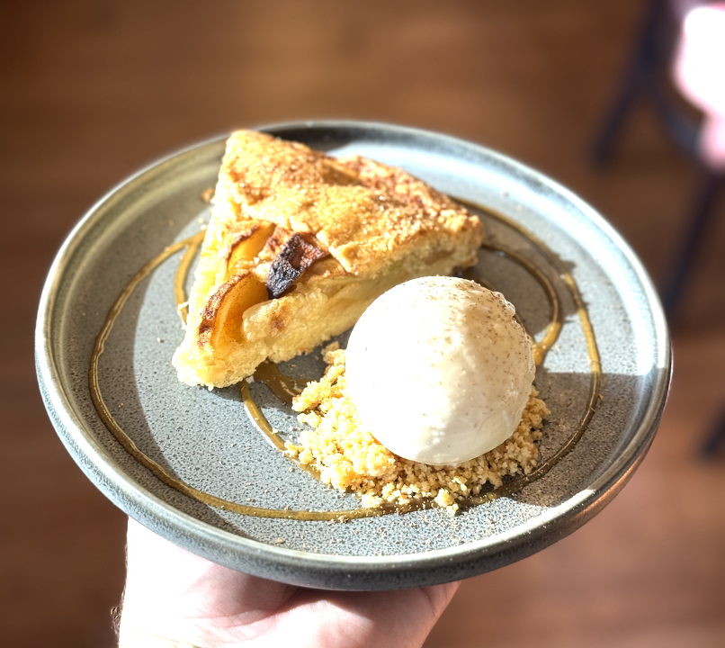 Warm Apple Tart
