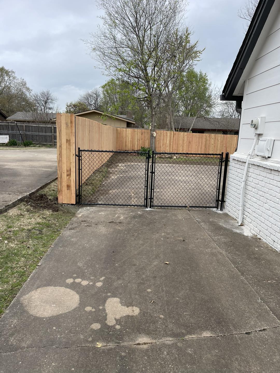 Top Rail Fence Oklahoma City Image