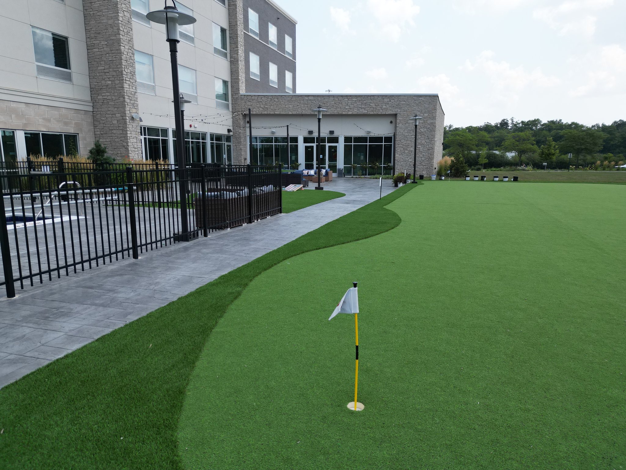 Holiday Inn Express & Suites Chicago Schaumburg by IHG Image