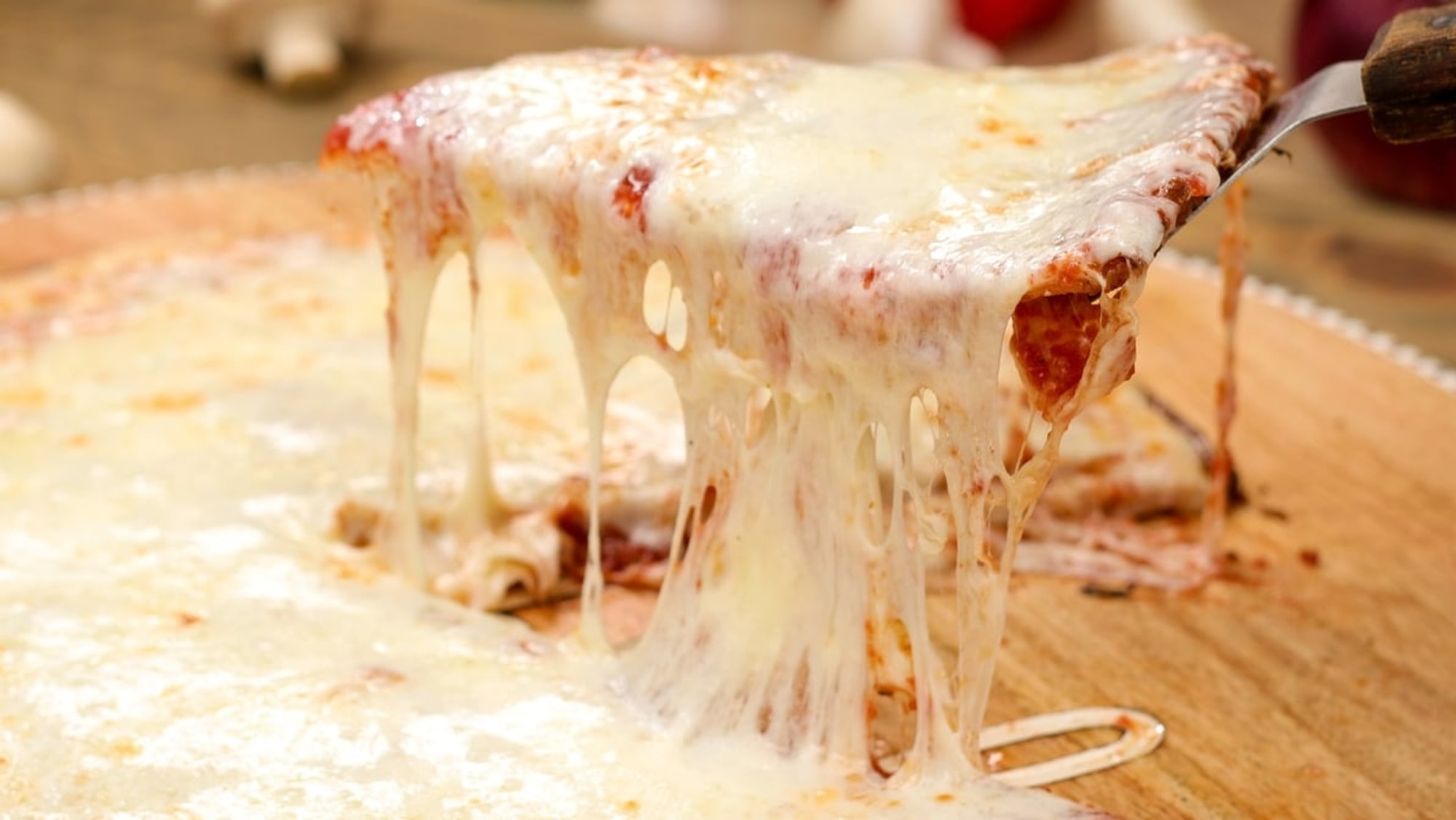 Build Your Own Gluten-Free Thin-Crust Cheese Pizza