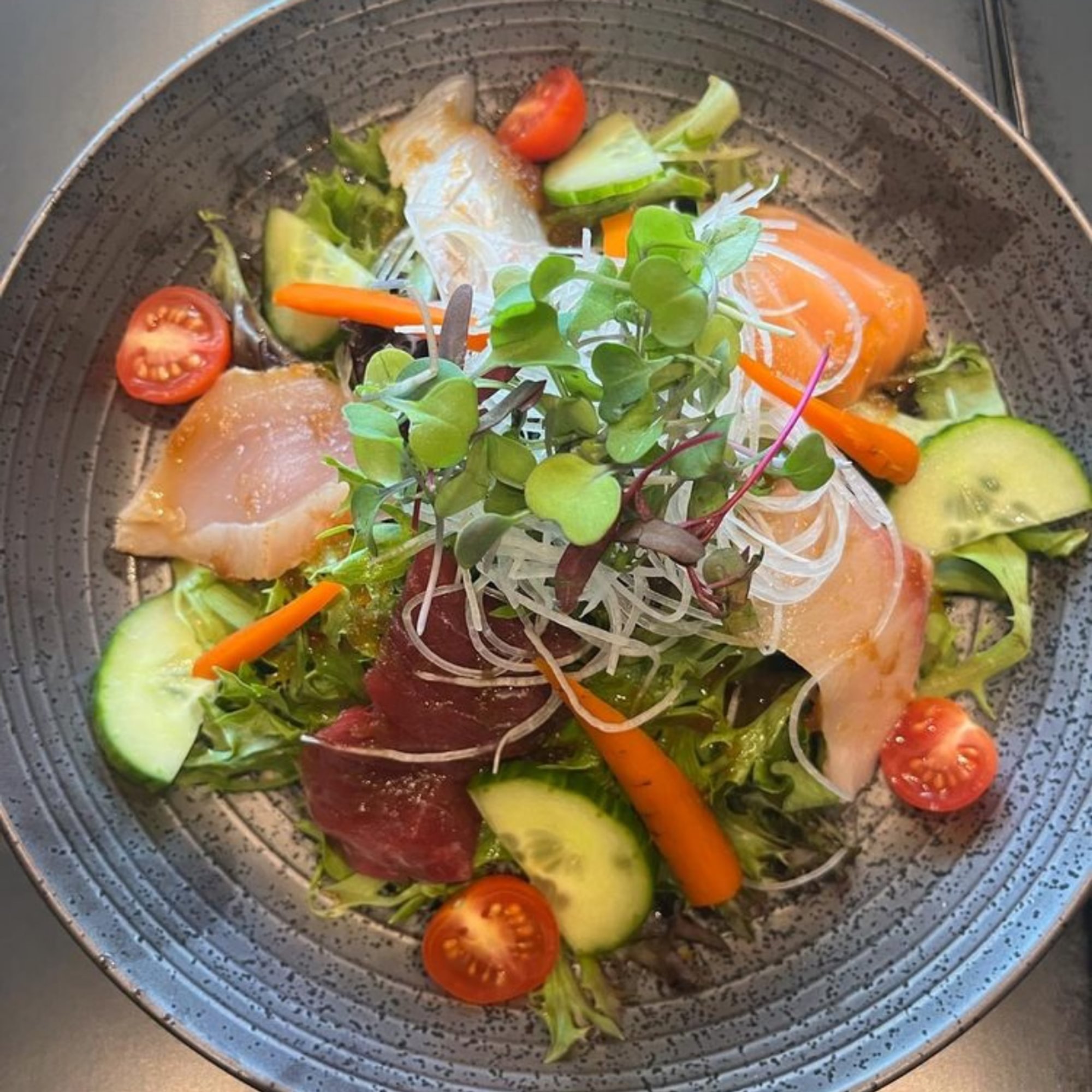 Sashimi Salad