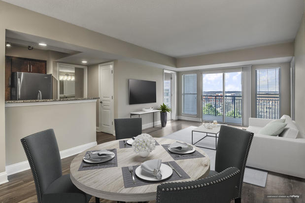 Images Camden Grandview Apartments and Townhomes