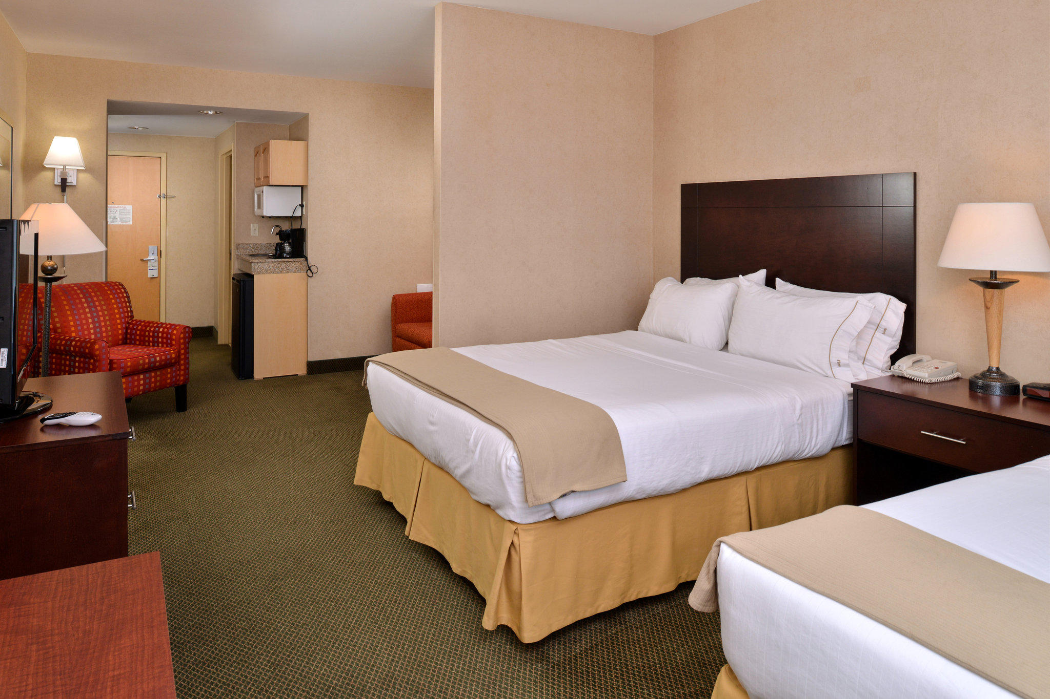 Holiday Inn Express & Suites Ocean City Photo