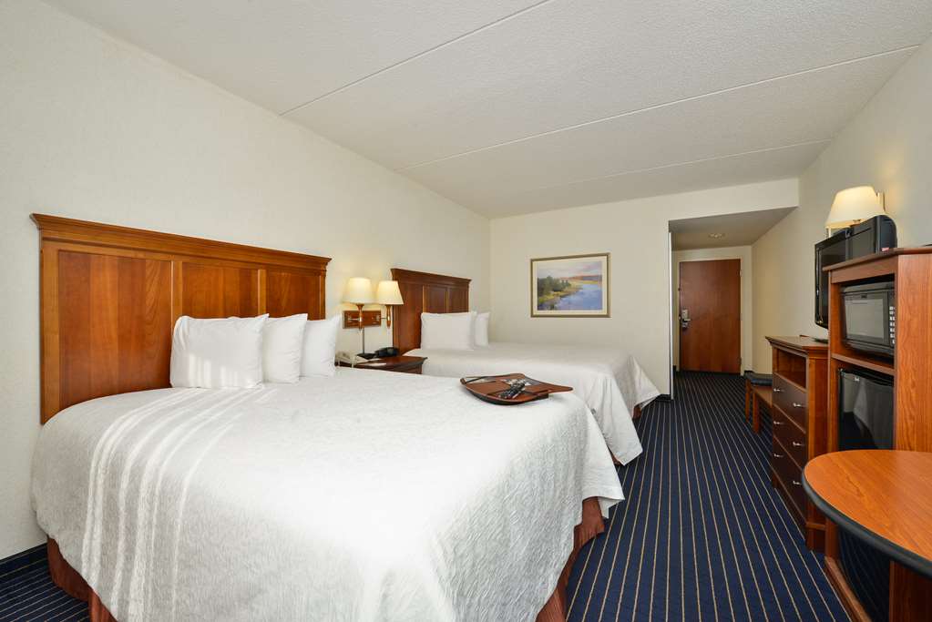 Hampton Inn Farmville Image