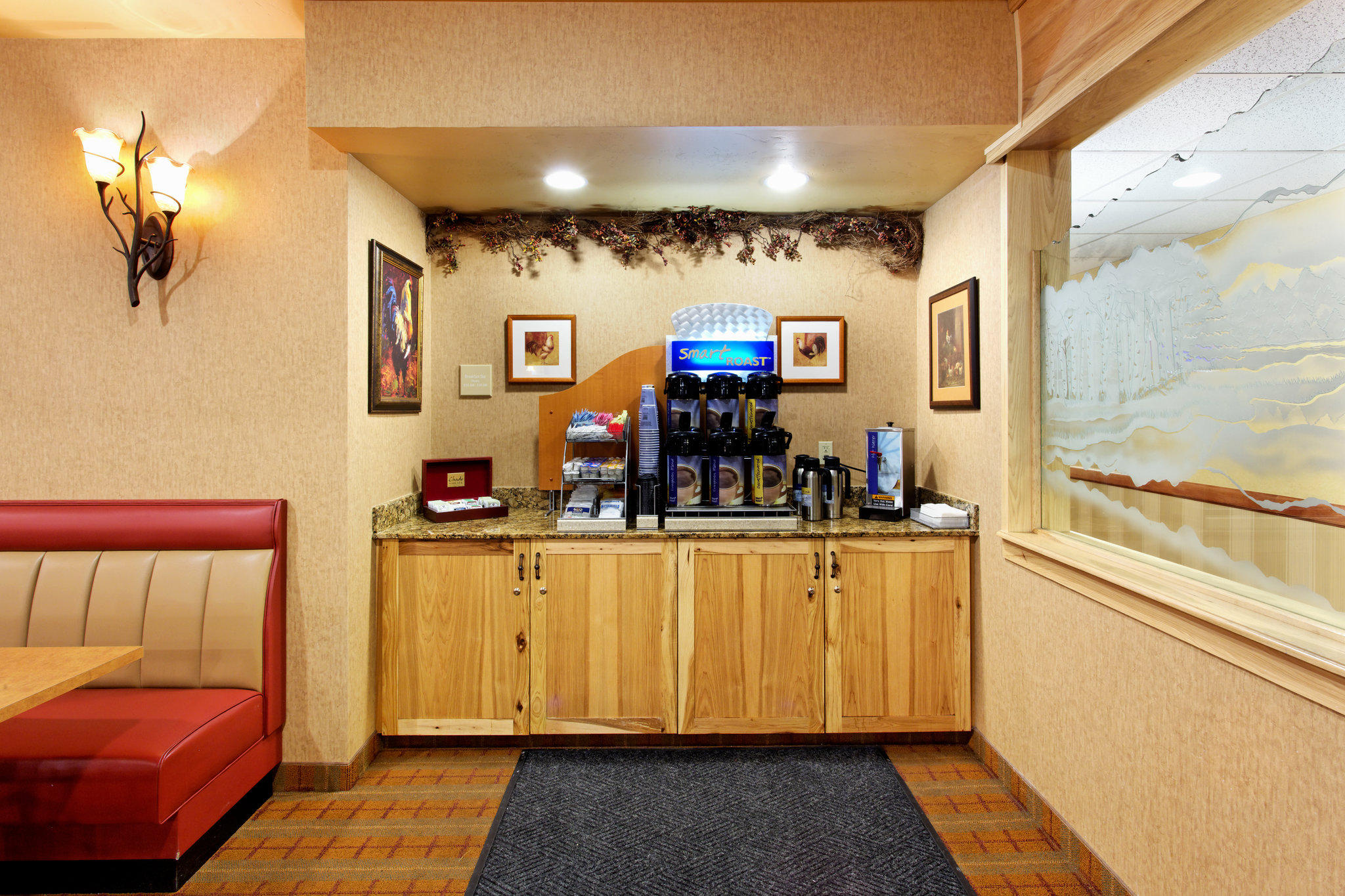 Holiday Inn Express & Suites Kalispell Photo